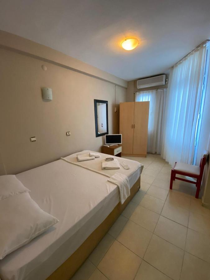 Nese Hotel Çeşme Buitenkant foto
