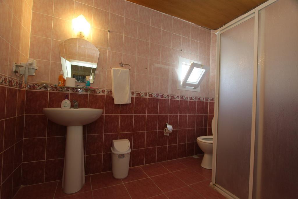 Nese Hotel Çeşme Buitenkant foto