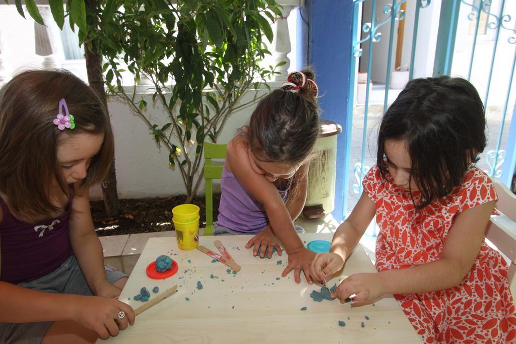 Nese Hotel Çeşme Buitenkant foto