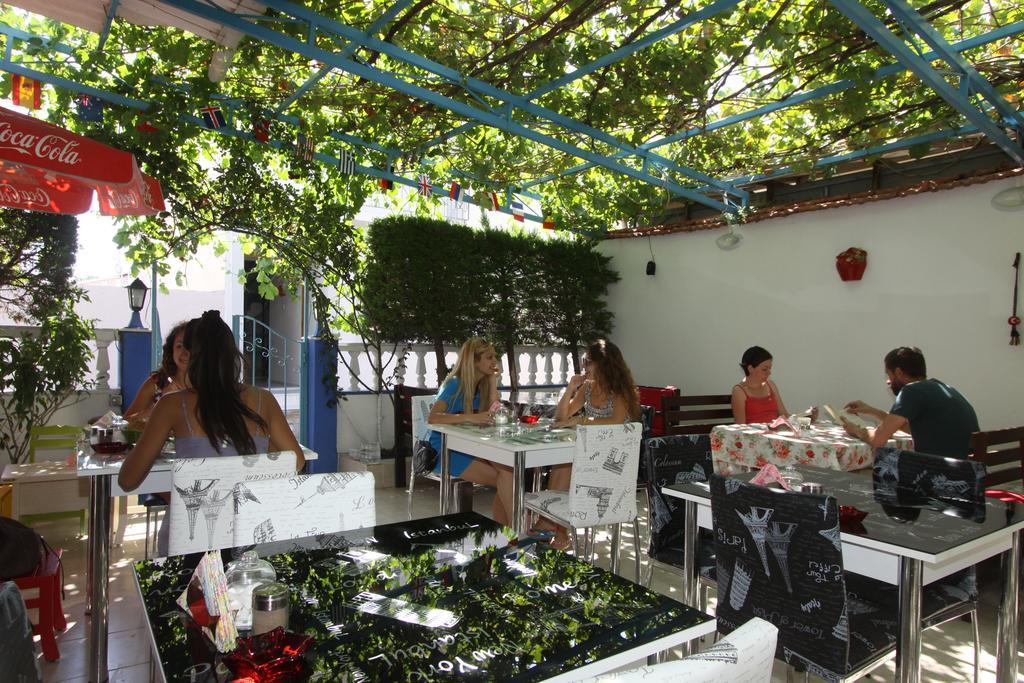 Nese Hotel Çeşme Buitenkant foto